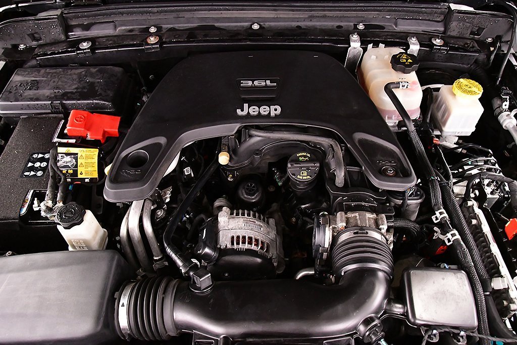 Used 2021 Jeep Gladiator Sport image 28