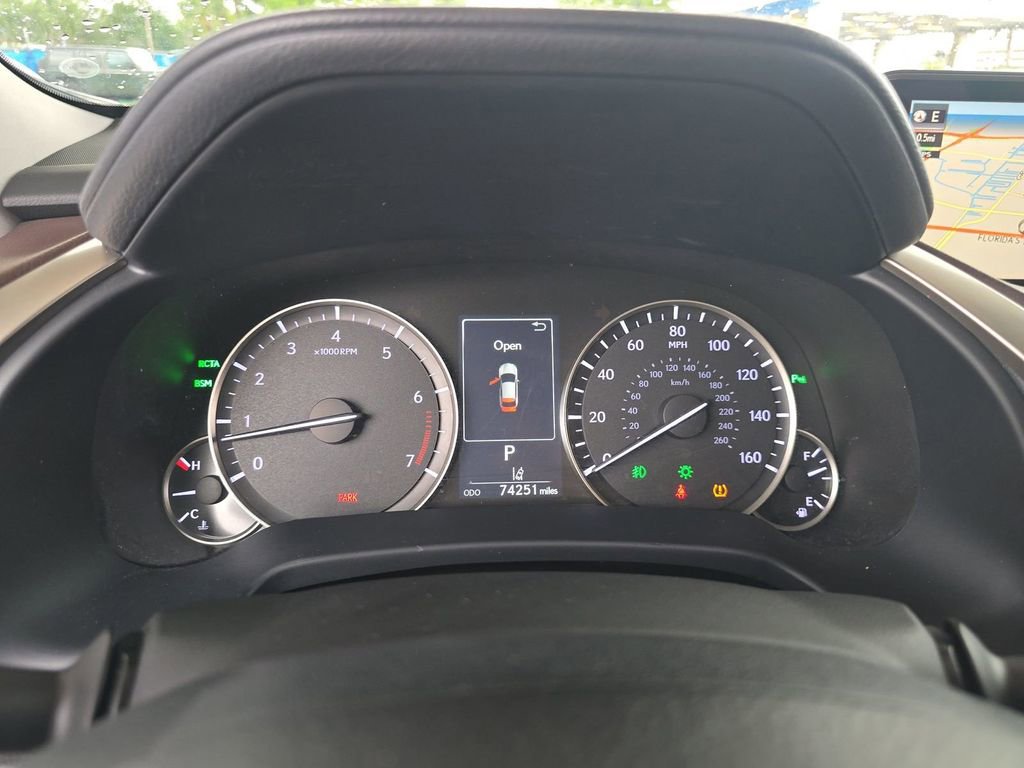 Used 2019 Lexus RX 350L Luxury w/ Accessory Package FWD image 13