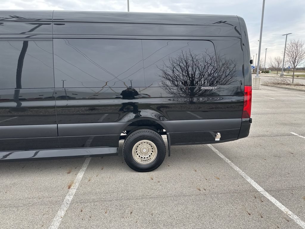 Used 2023 Mercedes-Benz Sprinter 3500 image 14