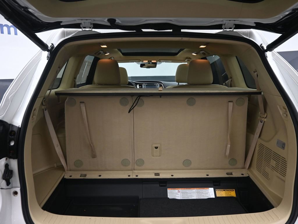 Used 2015 Toyota Highlander Limited Platinum image 9
