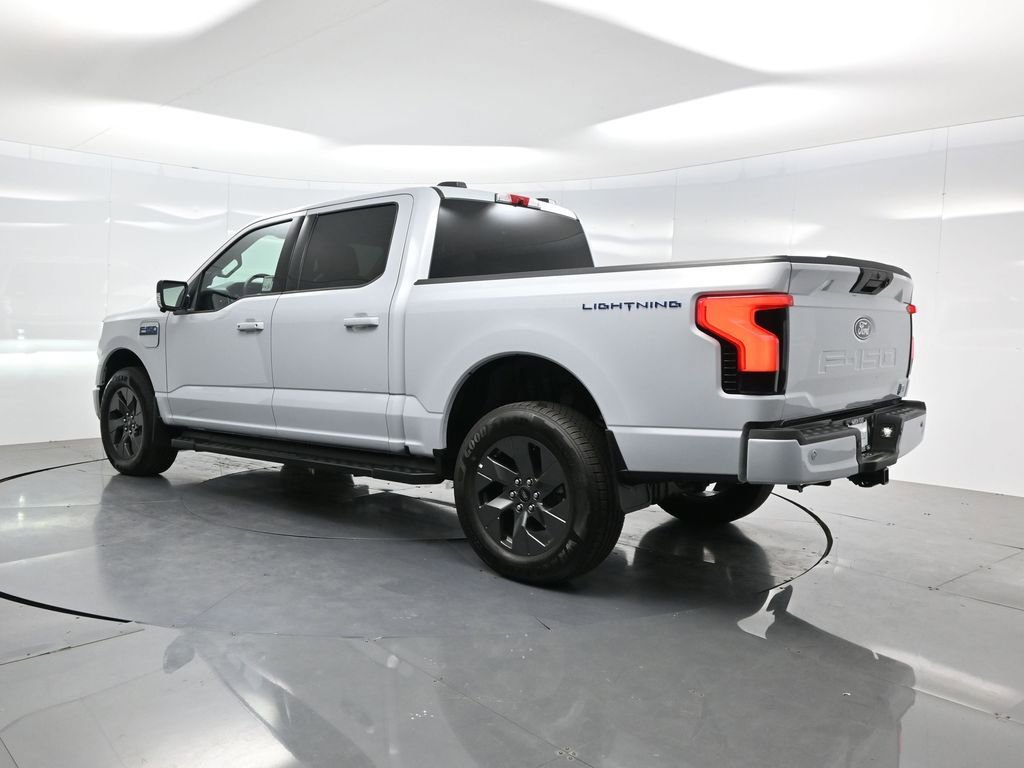 Used 2025 Ford F150 Lightning Flash AWD/4WD image 6