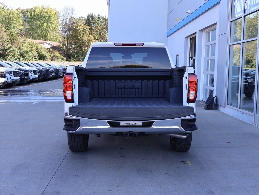 New 2025 GMC Sierra 1500 SLE image 30