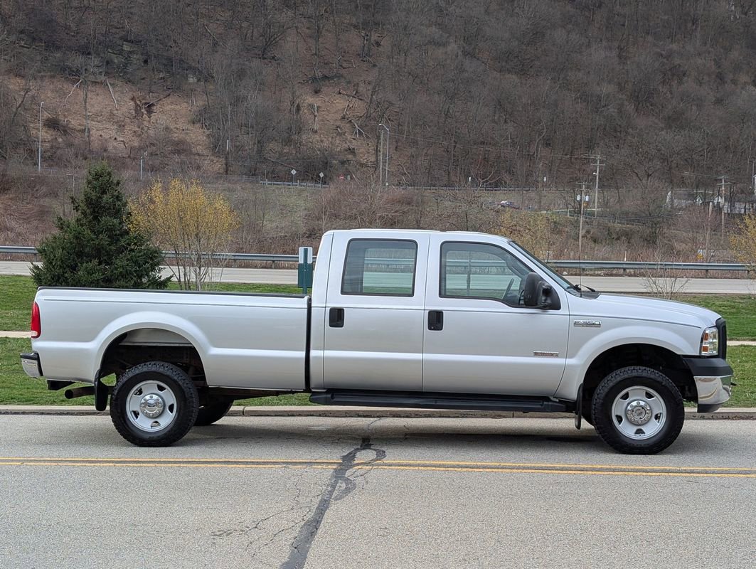 Used 2006 Ford F350 XL image 4