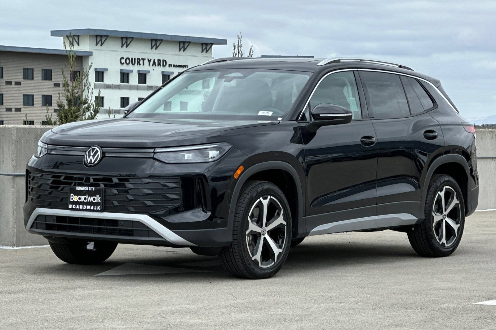 New 2026 Volkswagen Tiguan SE AWD/4WD image 8
