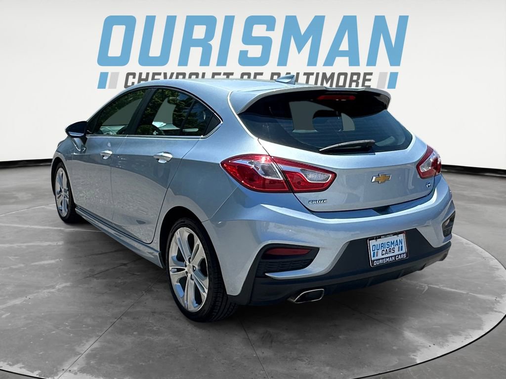 Used 2018 Chevrolet Cruze LT FWD image 4