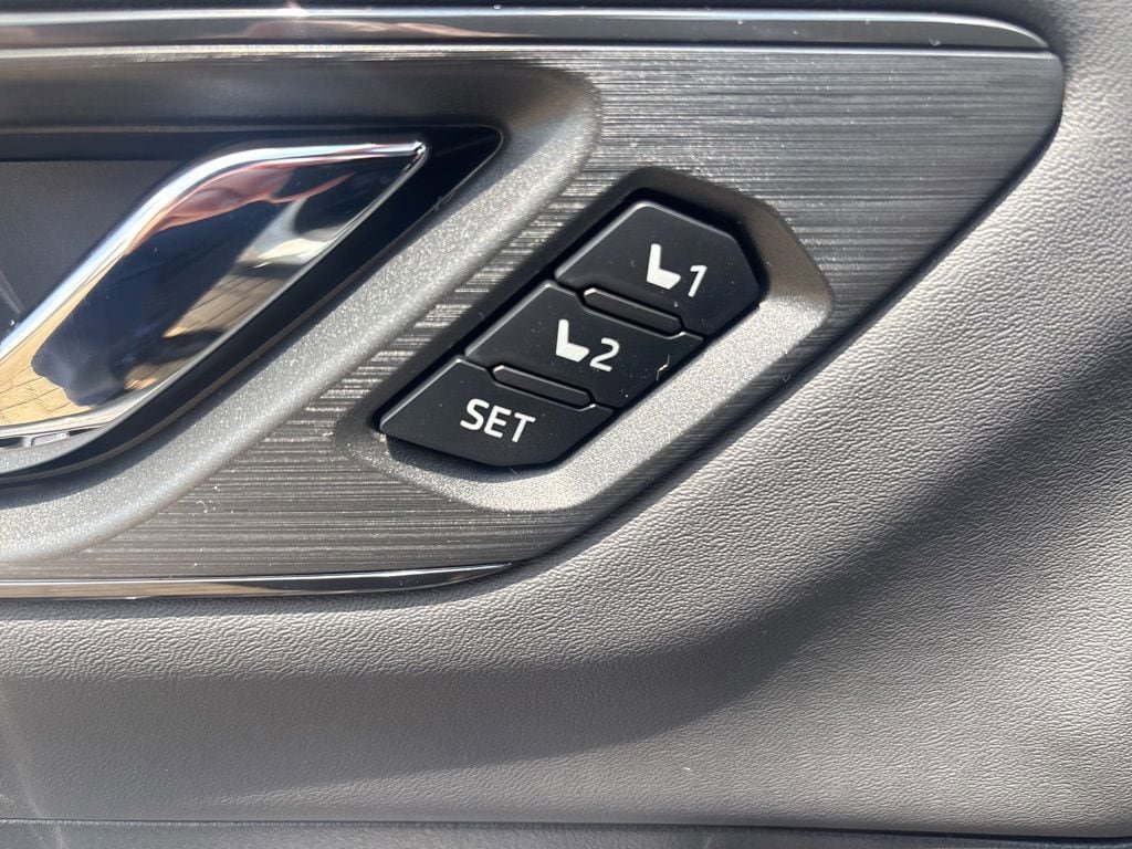 New 2026 Subaru Outback Touring AWD/4WD image 21