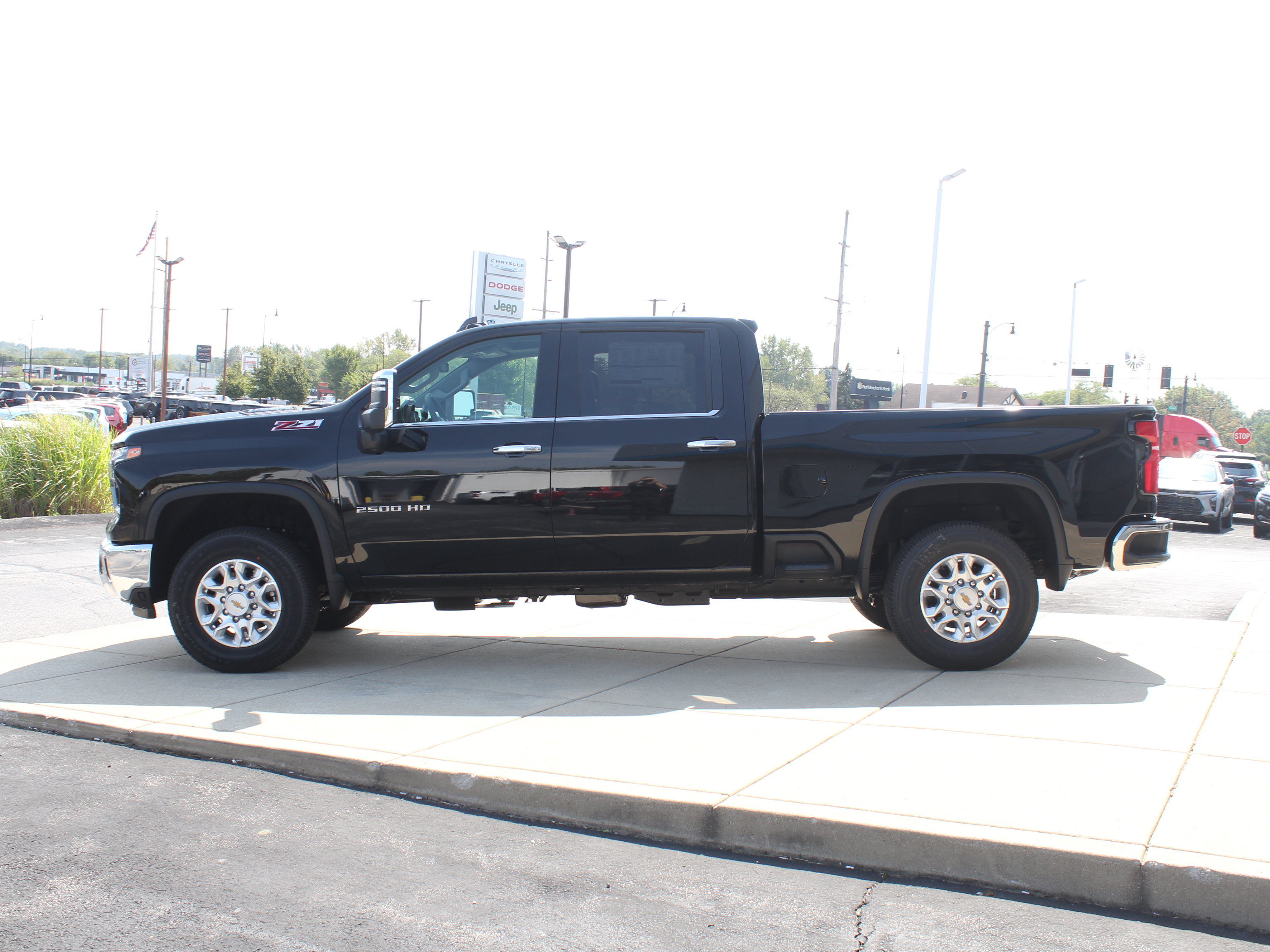 New 2026 Chevrolet Silverado 2500 LTZ w/ LTZ Convenience Package AWD/4WD image 10