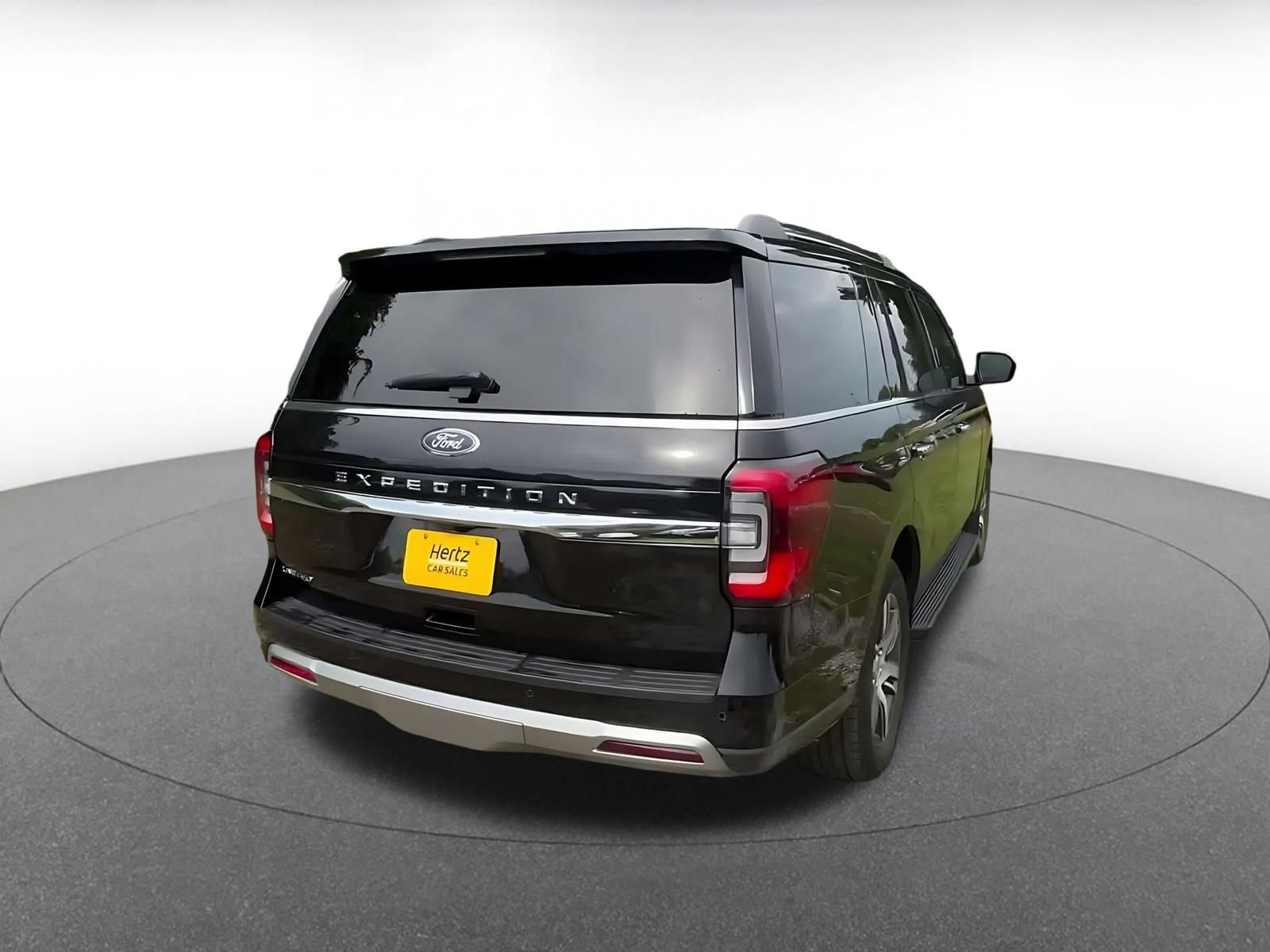 Used 2024 Ford Expedition Limited RWD image 14