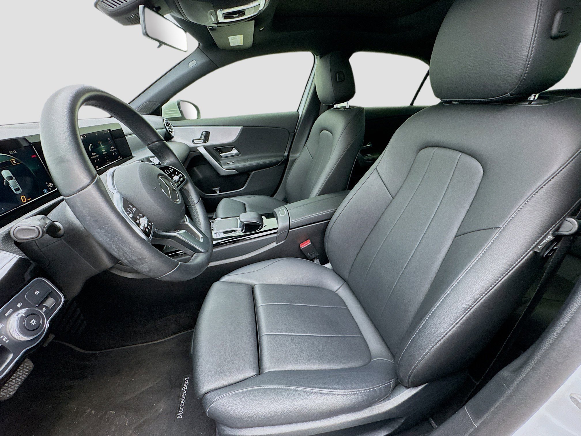 Used 2020 Mercedes-Benz A 220 image 13