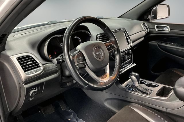 Used 2021 Jeep Grand Cherokee Laredo X AWD/4WD image 16