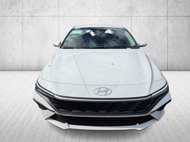 New 2026 Hyundai Elantra SE w/ Cargo Package image 3