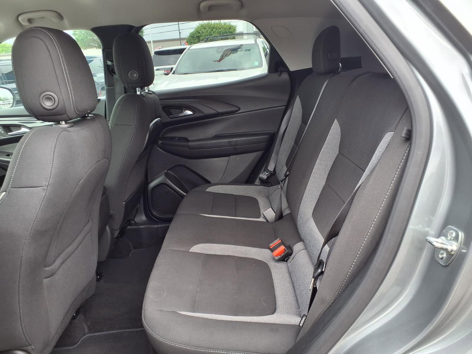 Used 2025 Chevrolet TrailBlazer LT AWD/4WD image 18