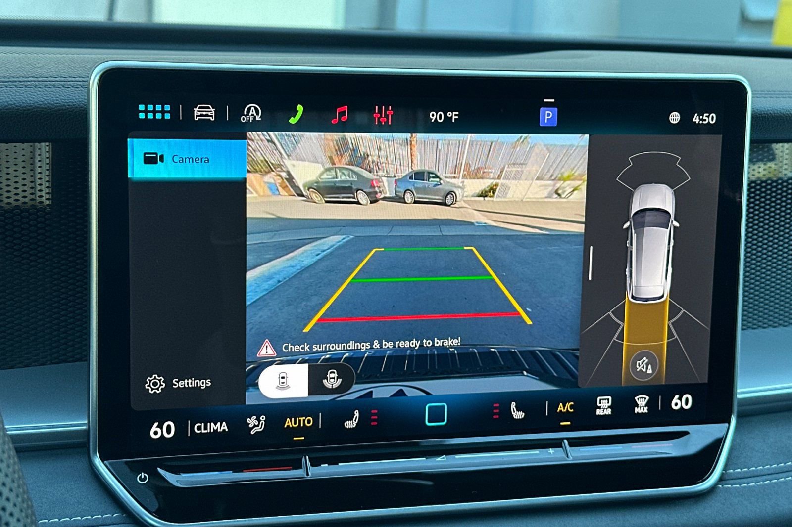 New 2026 Volkswagen Tiguan SE R-Line FWD image 17