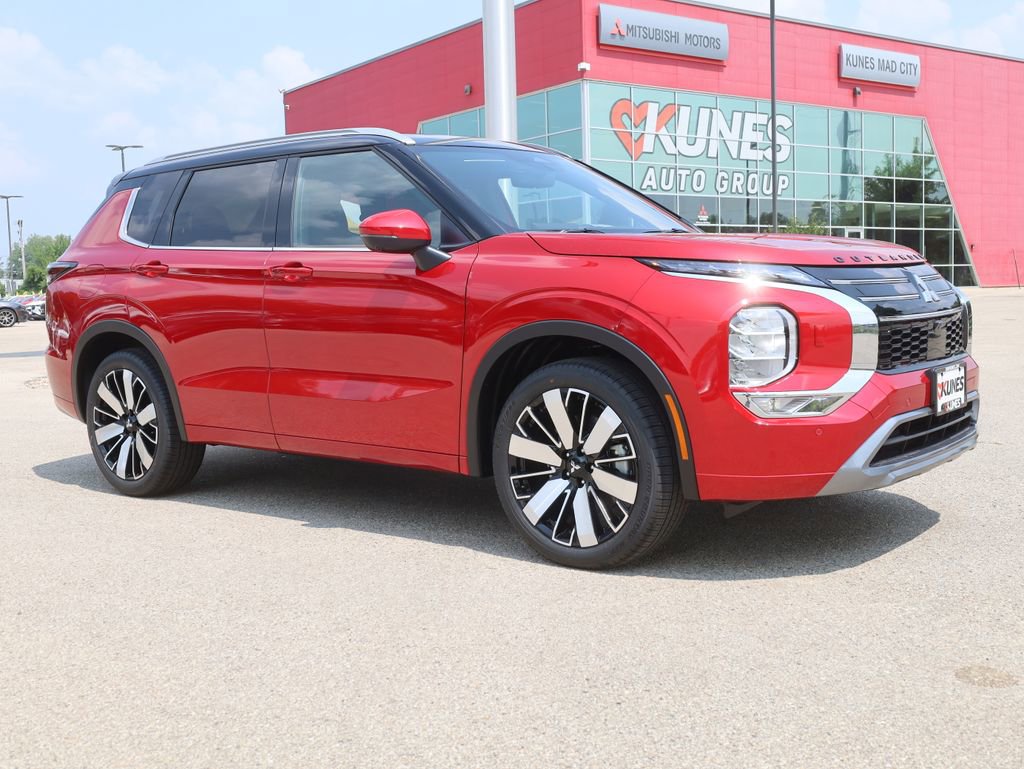 New 2025 Mitsubishi Outlander SEL image 2