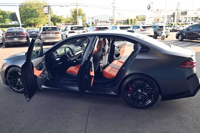Used 2026 BMW M5 w/ Executive Package AWD/4WD image 39