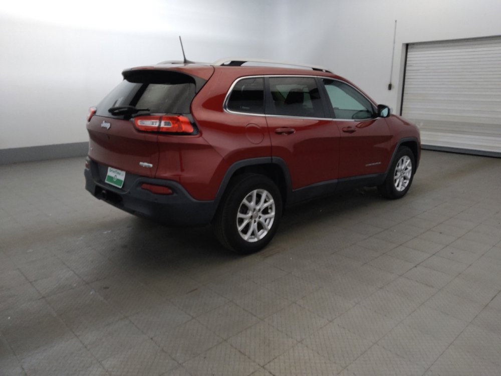 Used 2016 Jeep Cherokee Latitude w/ Safety/Convenience Group AWD/4WD image 10