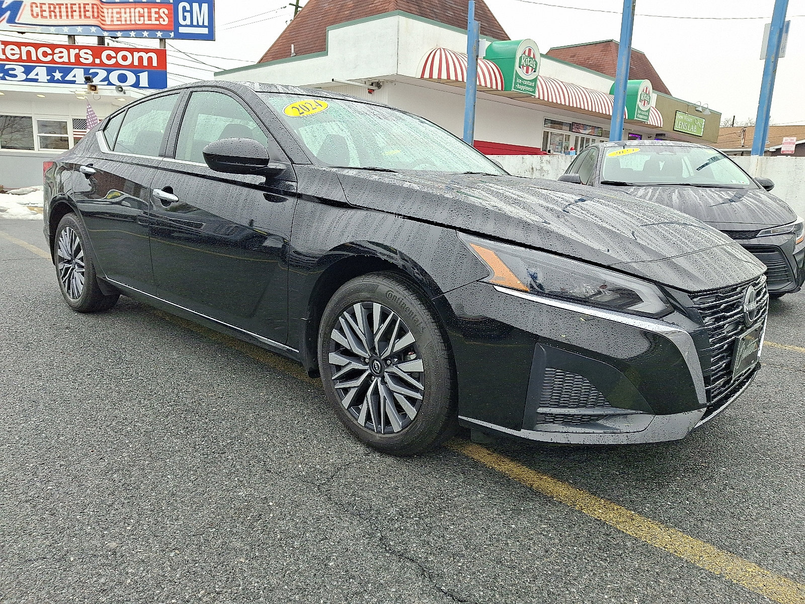 Used 2024 Nissan Altima 2.5 SV w/ SV Premium Package image 6