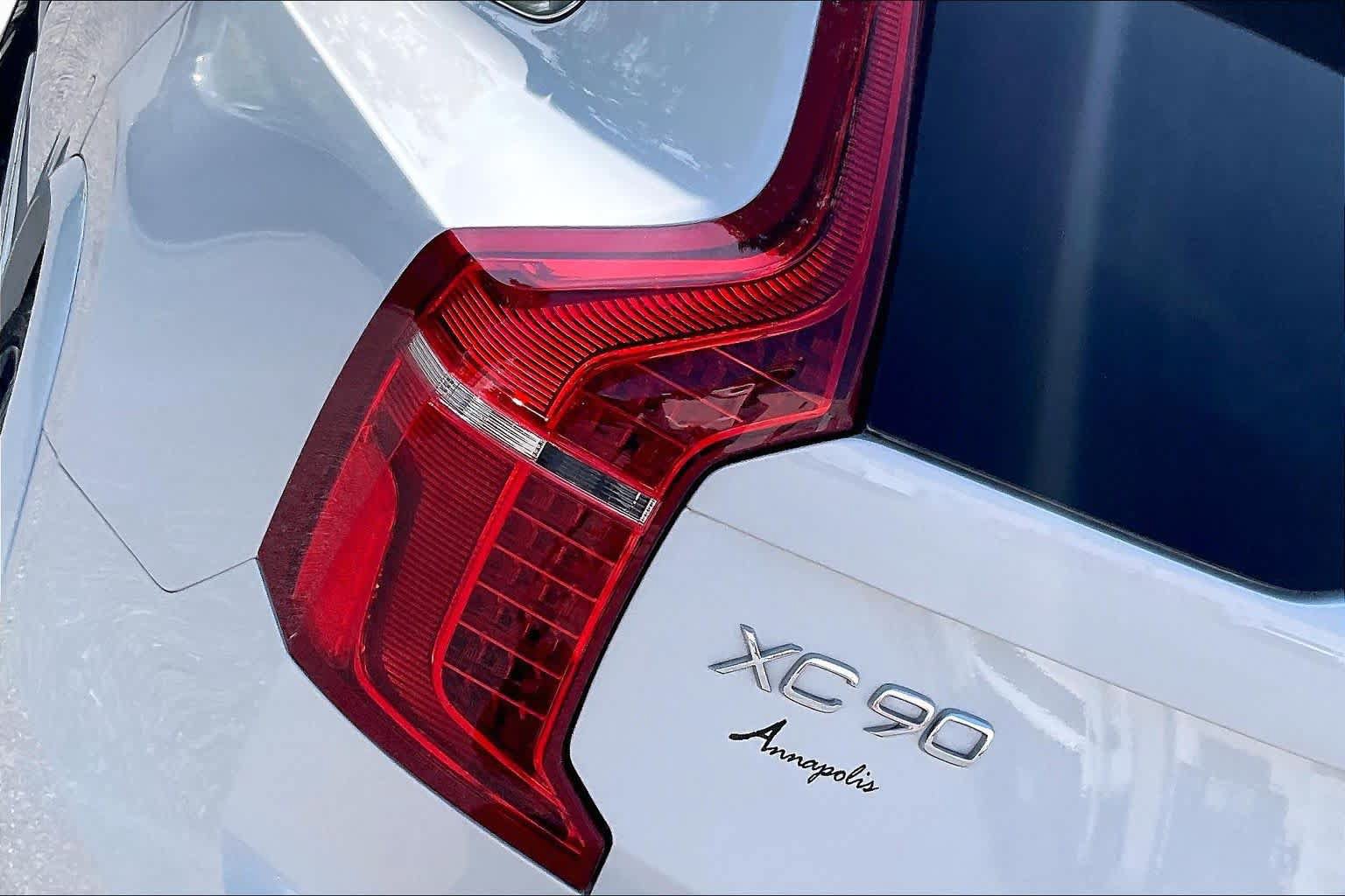 Used 2023 Volvo XC90 B6 Ultimate AWD/4WD image 30