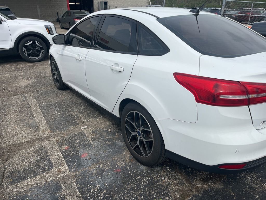 Used 2018 Ford Focus SEL w/ Cold Weather Package image 5
