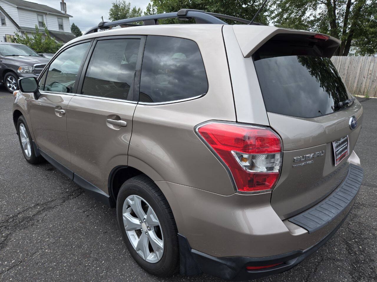 Used 2014 Subaru Forester 2.5i Limited AWD/4WD image 8