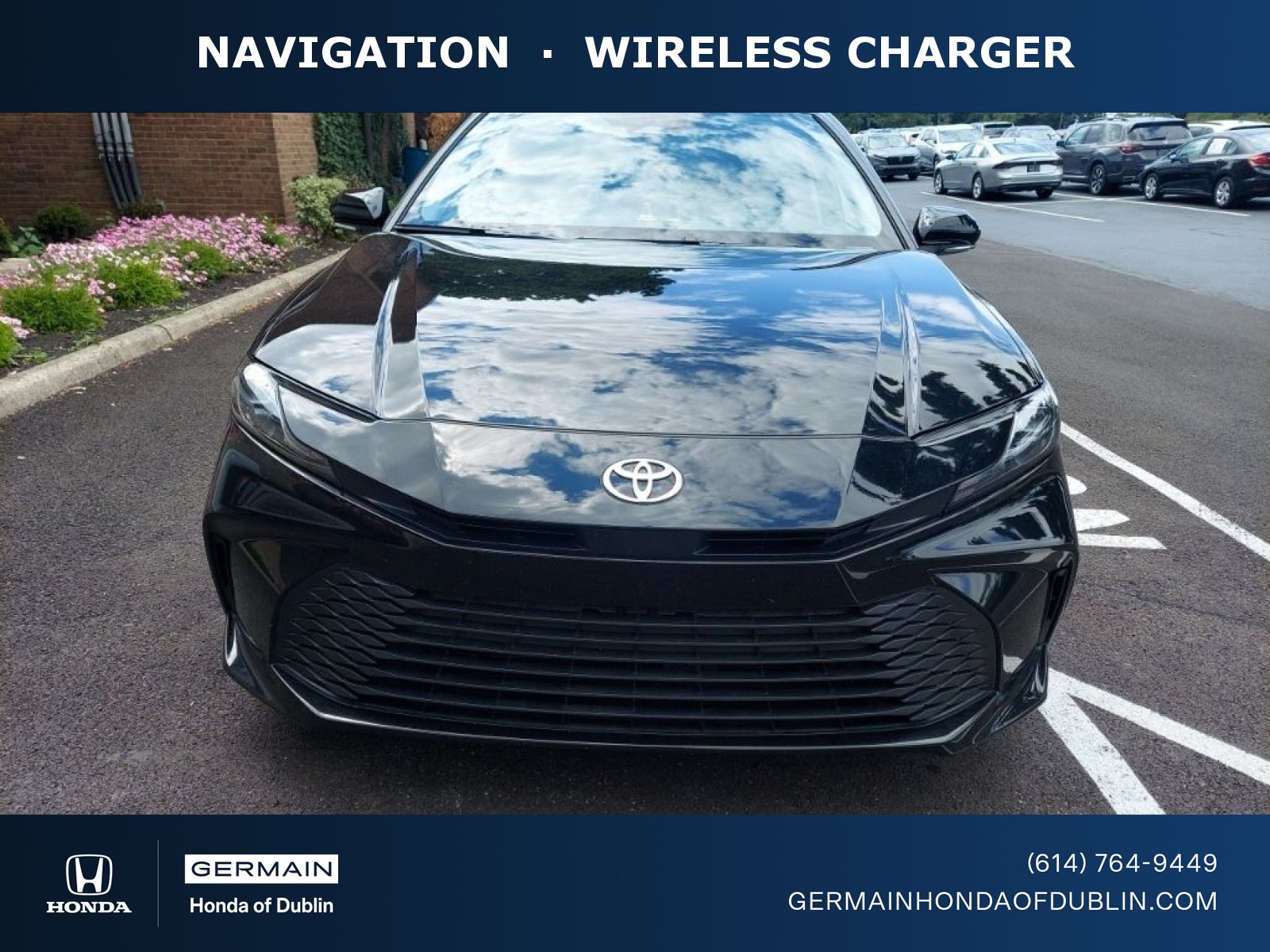 Used 2025 Toyota Camry LE FWD image 1