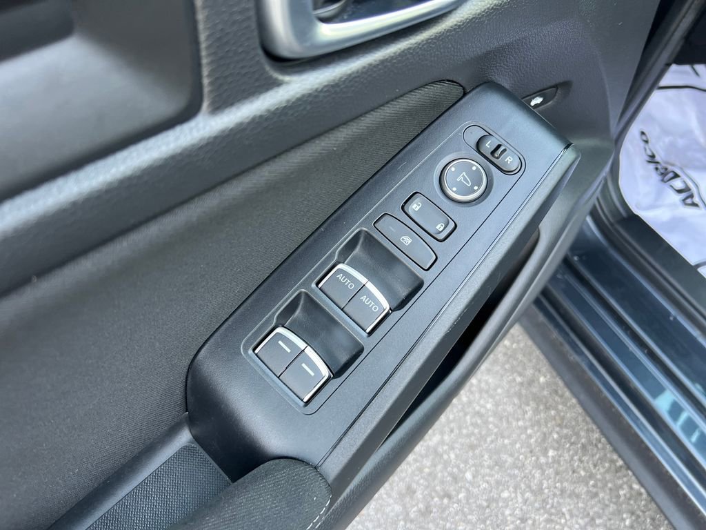 Used 2023 Honda Civic LX image 13