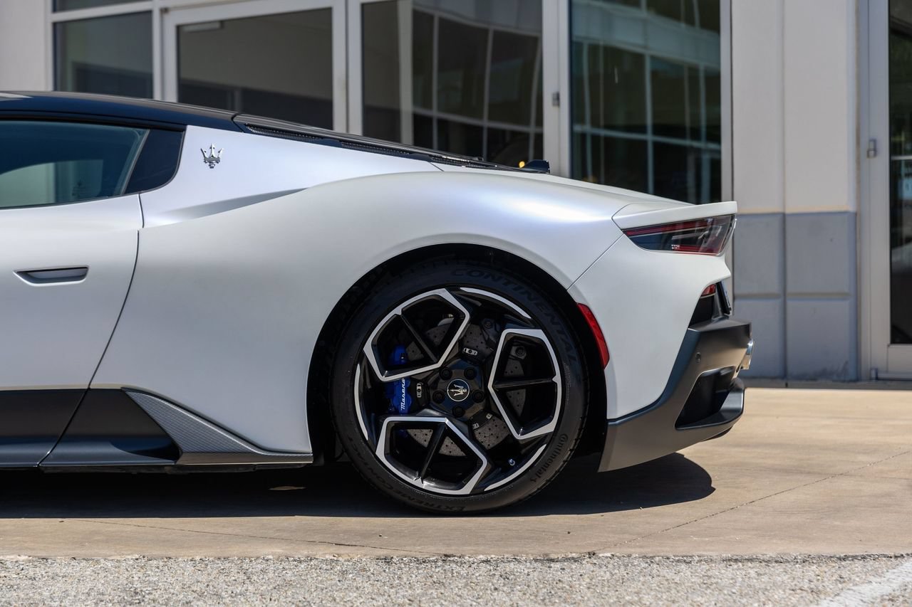 Used 2022 Maserati MC20 Coupe RWD image 18