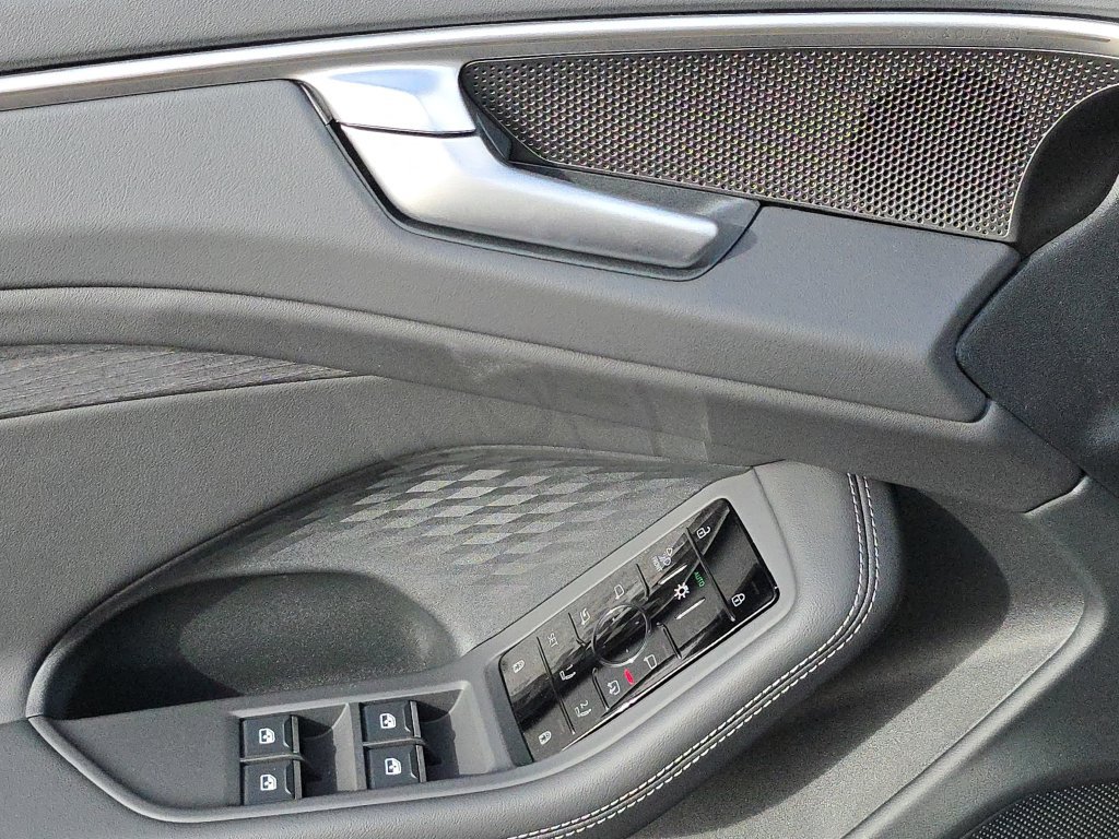 New 2026 Audi A6 Premium Plus AWD/4WD image 19