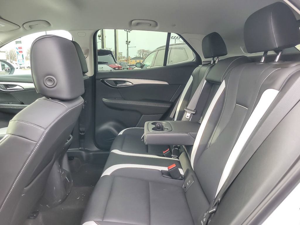 Certified 2025 Buick Envision Sport Touring image 9
