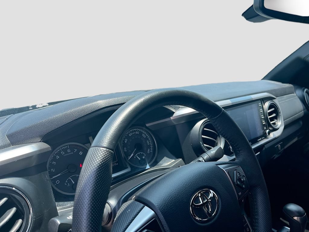 Used 2023 Toyota Tacoma Limited w/ Nightshade Package AWD/4WD image 9