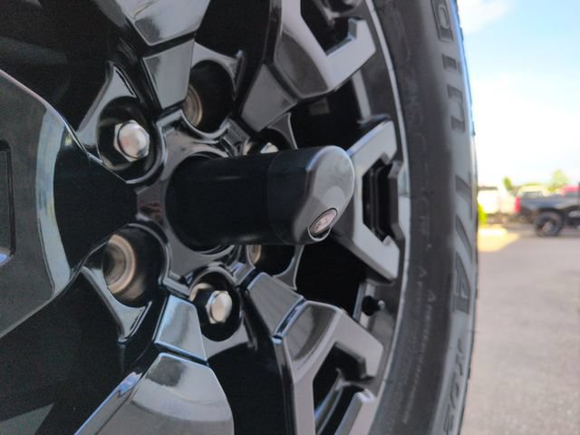 Used 2023 Ford Bronco Raptor AWD/4WD image 30
