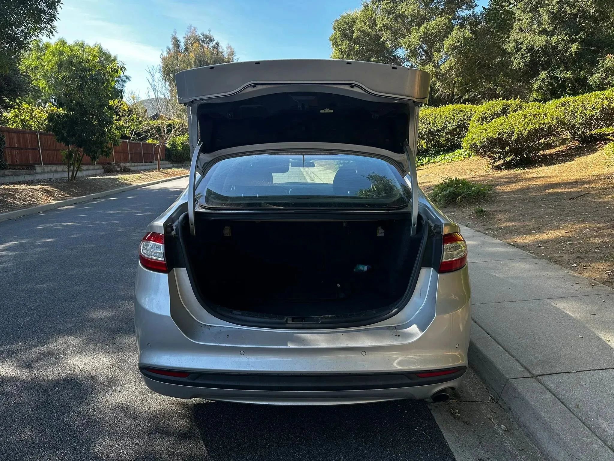 Used 2016 Ford Fusion SE image 5