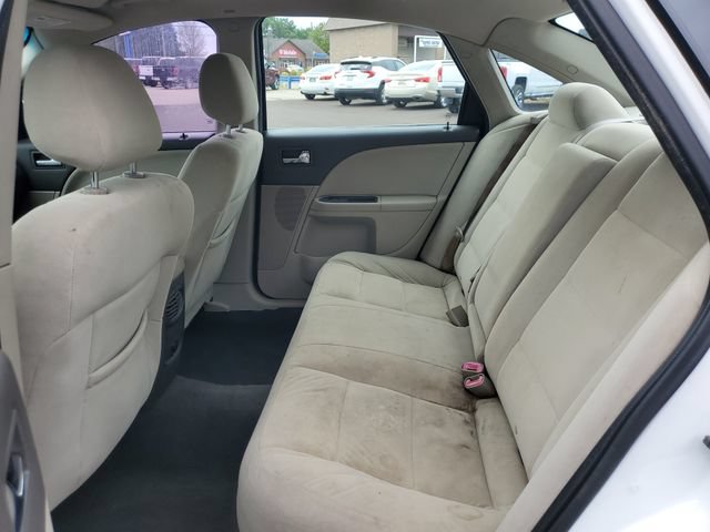 Used 2008 Ford Taurus SEL FWD image 23