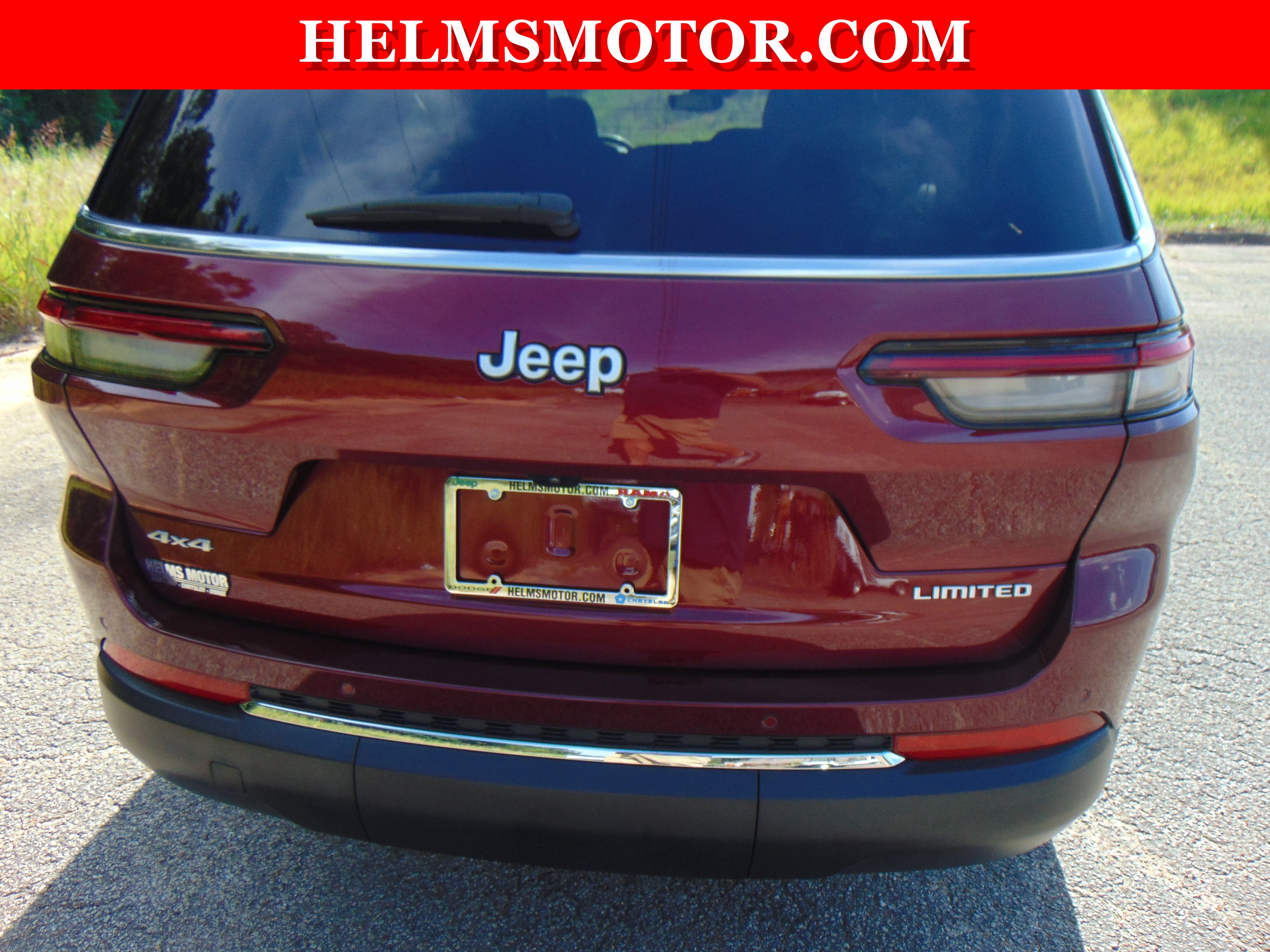 Used 2024 Jeep Grand Cherokee L Limited AWD/4WD image 17