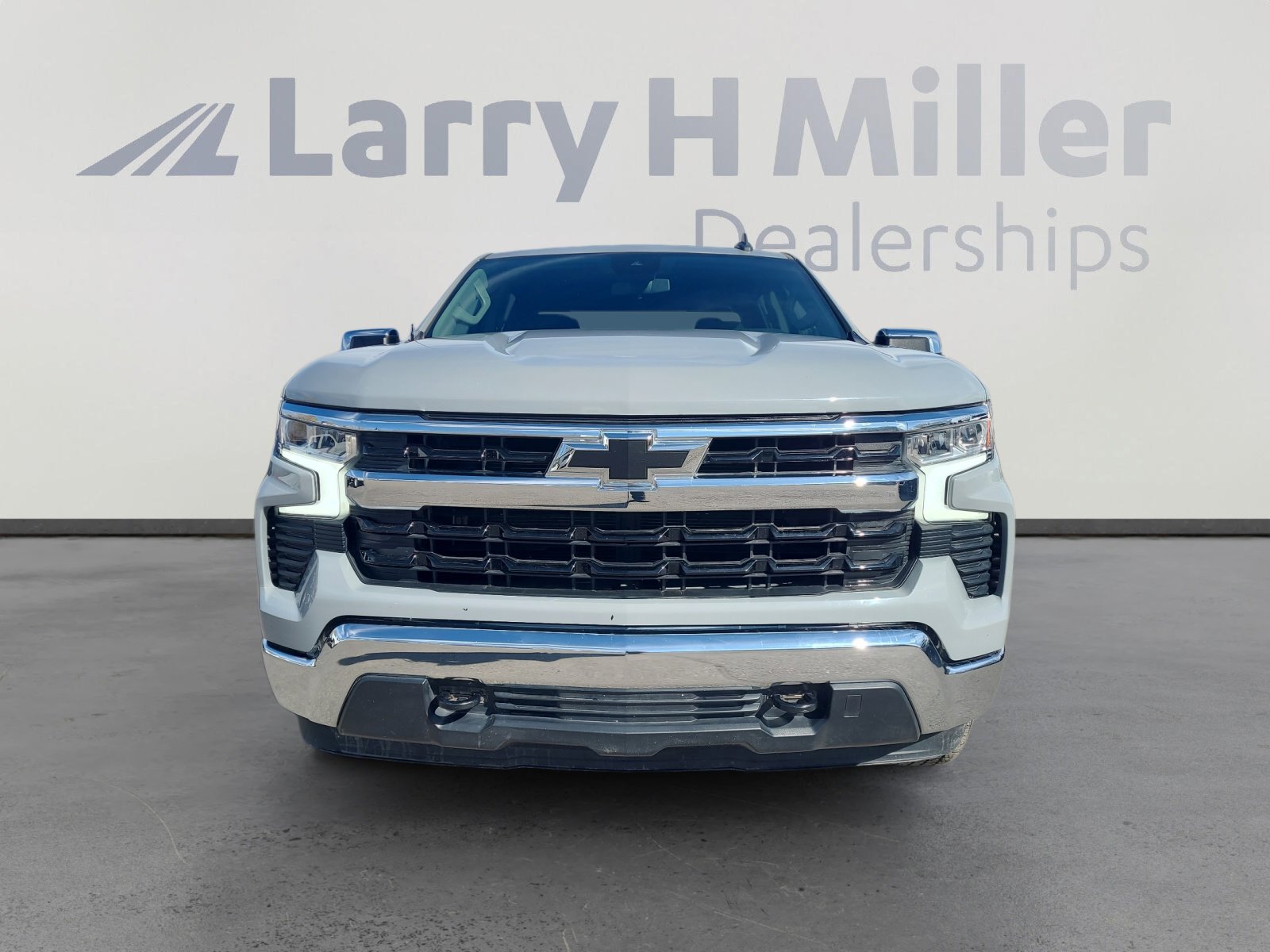 Used 2024 Chevrolet Silverado 1500 LT w/ Z71 Off-Road Package image 8