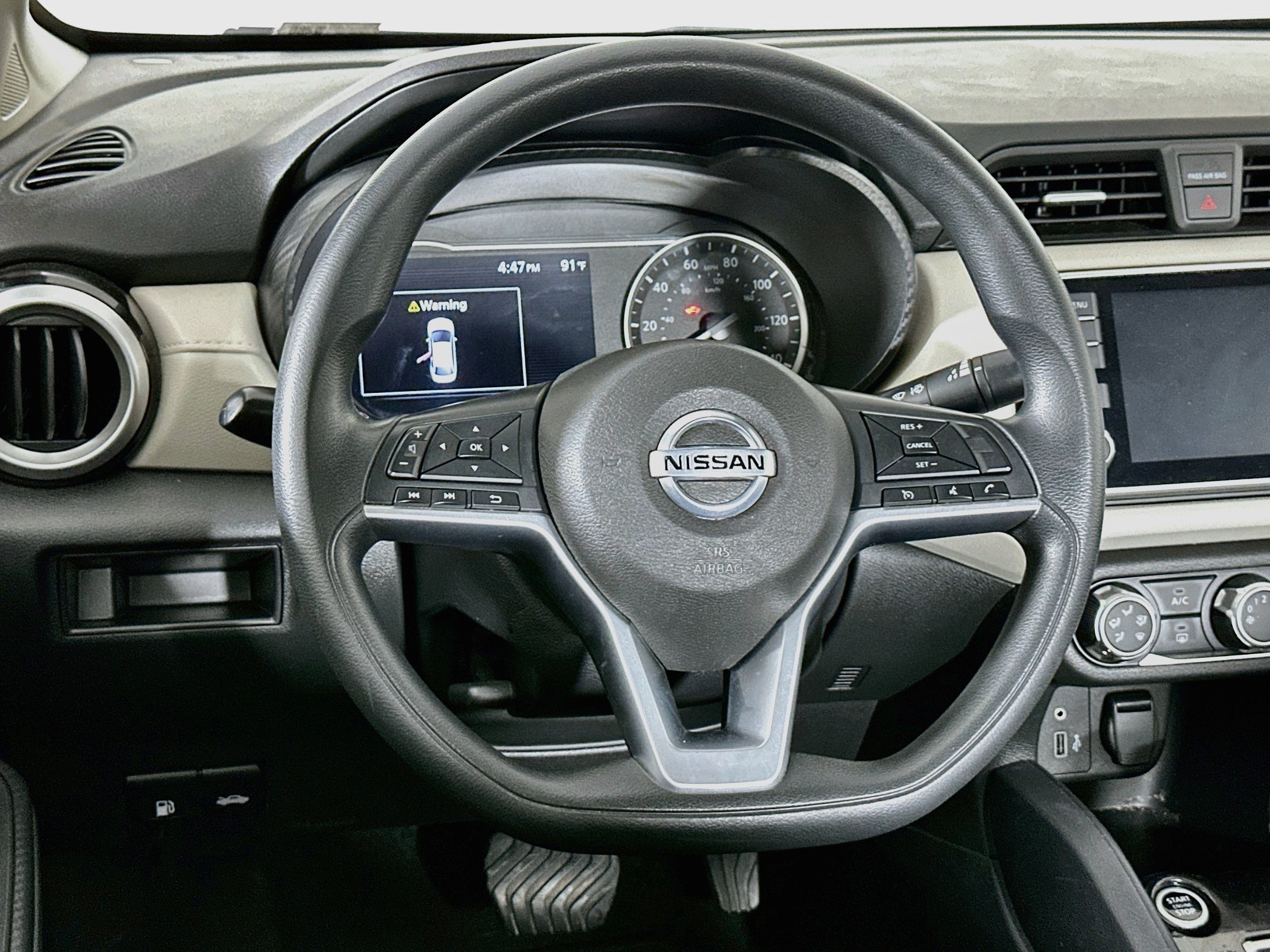 Used 2021 Nissan Versa SV FWD image 17