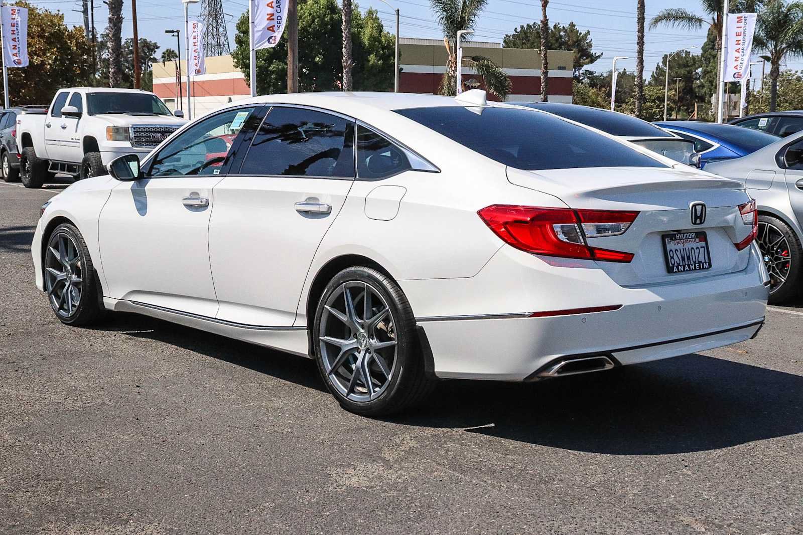 Used 2020 Honda Accord Touring image 9