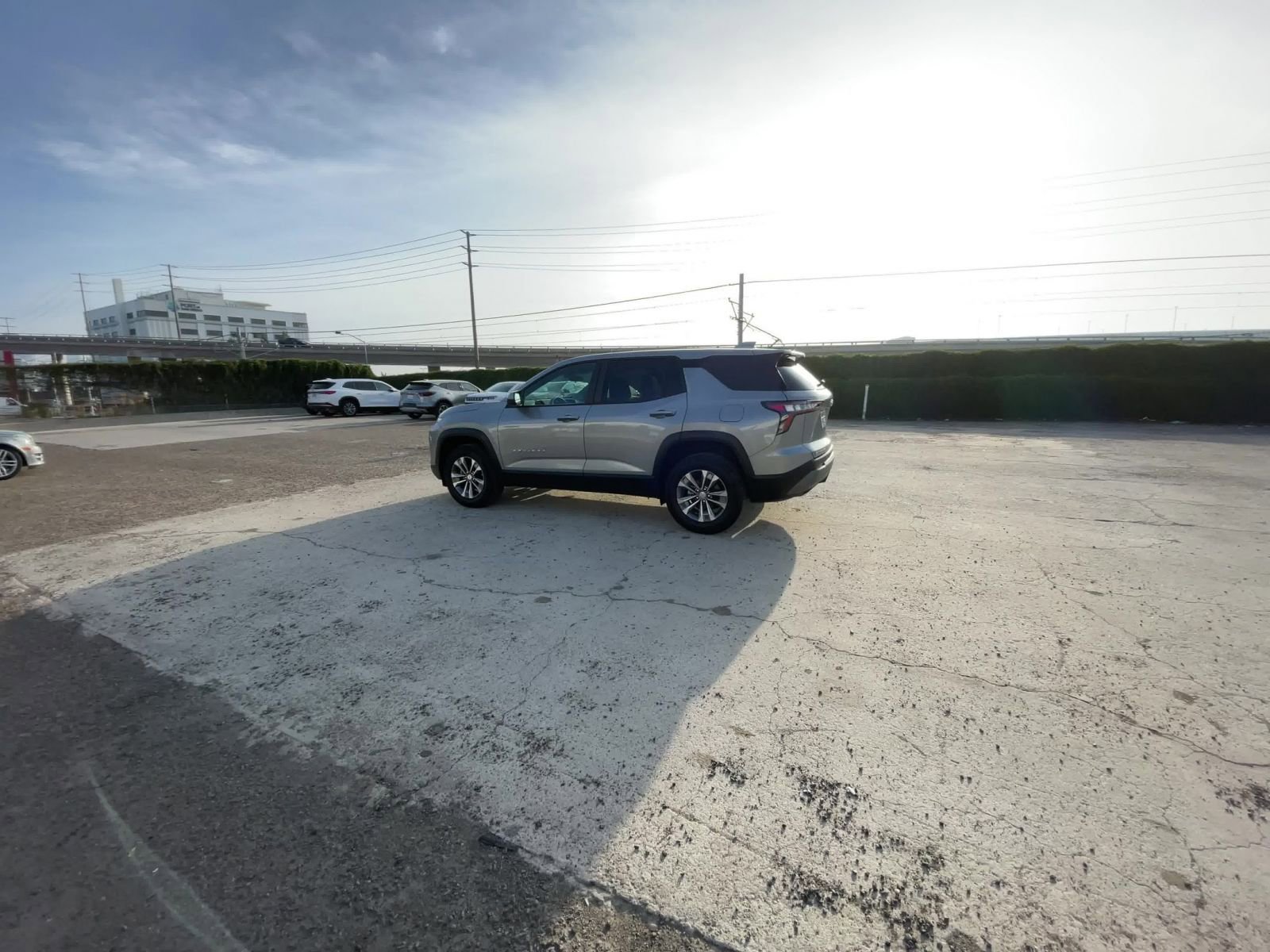 Used 2025 Chevrolet Equinox LT image 15