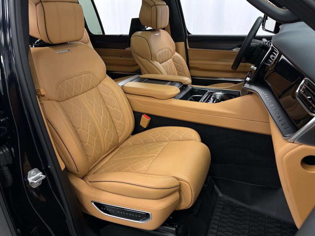 Certified 2025 Jeep Grand Wagoneer Series III w/ Rear Seat Video Group 1 AWD/4WD image 51