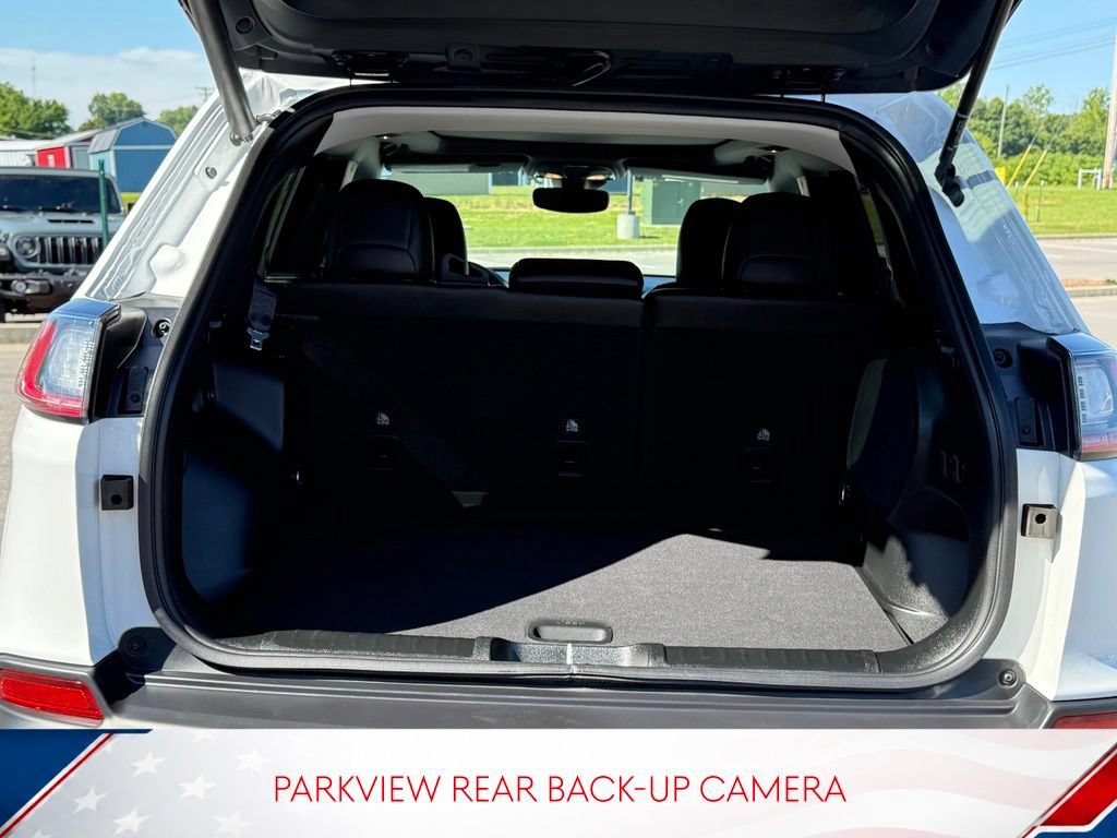 Used 2023 Jeep Cherokee Altitude Lux w/ Lux Elite Package AWD/4WD image 10