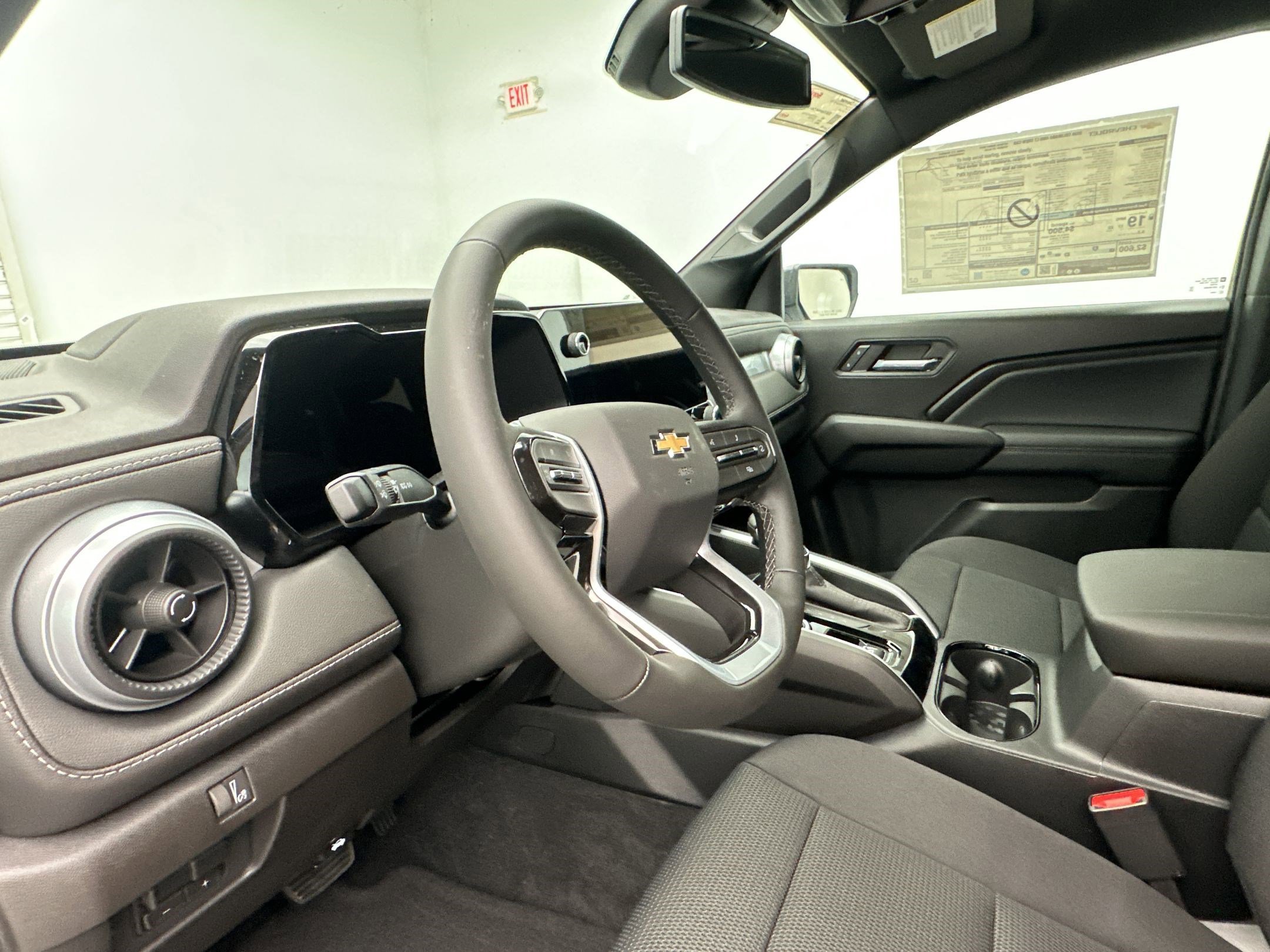 New 2026 Chevrolet Colorado LT w/ Advanced Trailering Package AWD/4WD image 4