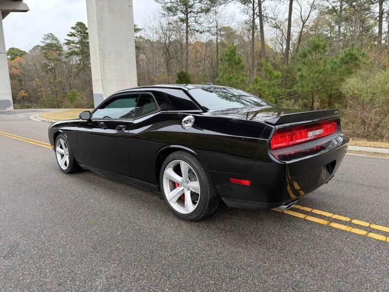 Used 2010 Dodge Challenger SRT8 RWD image 6