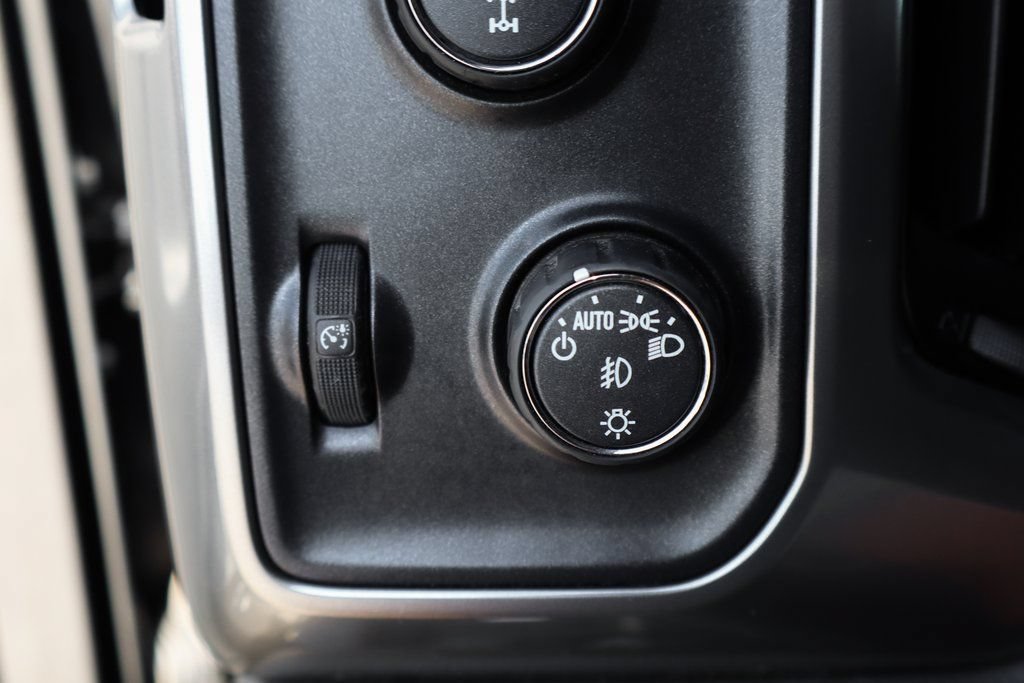 Used 2018 Chevrolet Silverado 1500 LTZ Z71 w/ Redline Edition AWD/4WD image 21