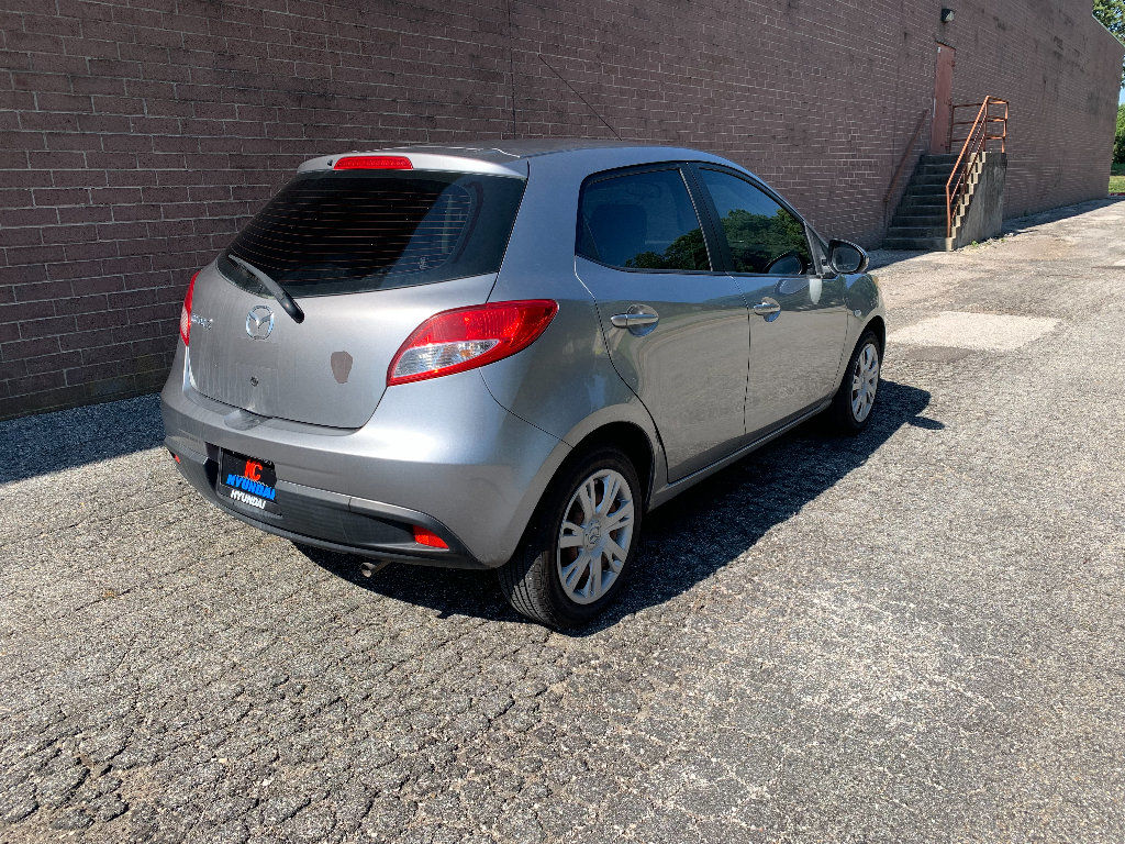 Used 2014 MAZDA MAZDA2 Sport FWD image 5