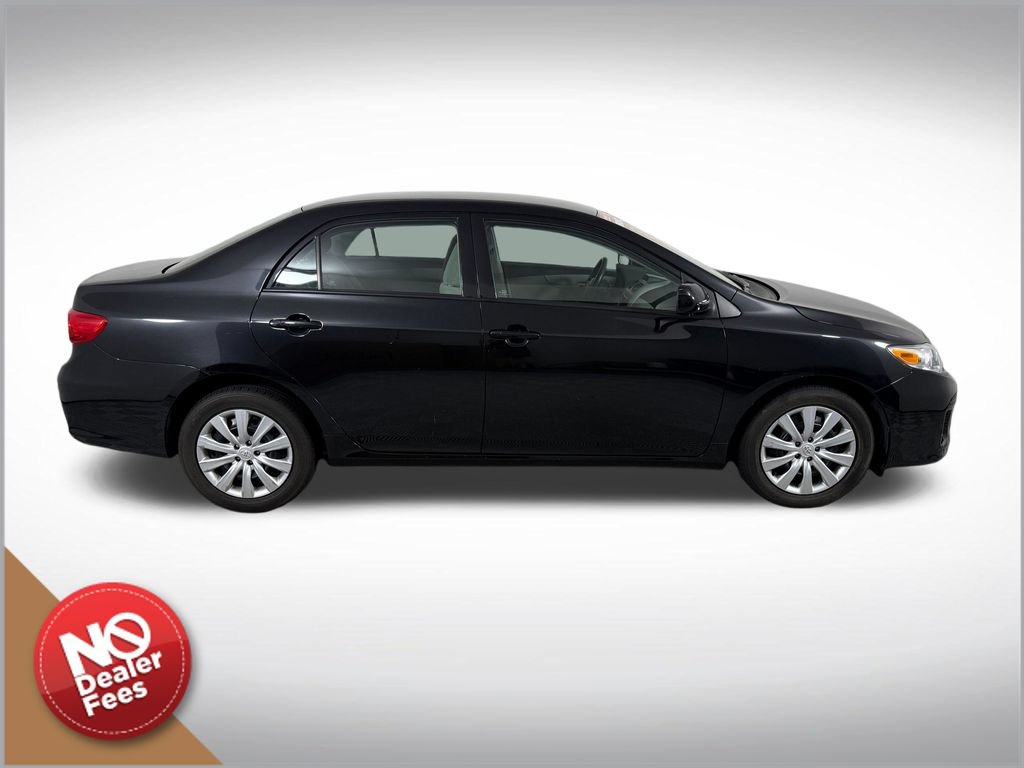 Used 2012 Toyota Corolla LE FWD image 2