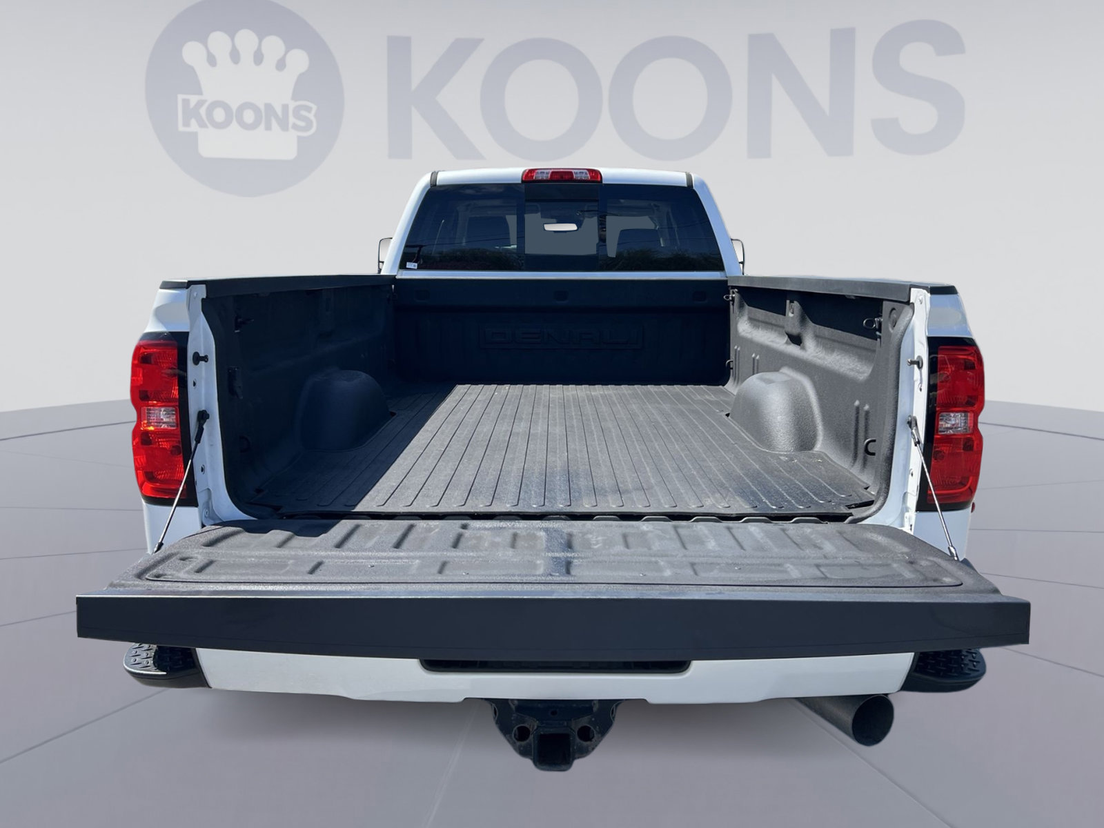 Used 2018 GMC Sierra 3500 Denali w/ Duramax Plus Package image 34