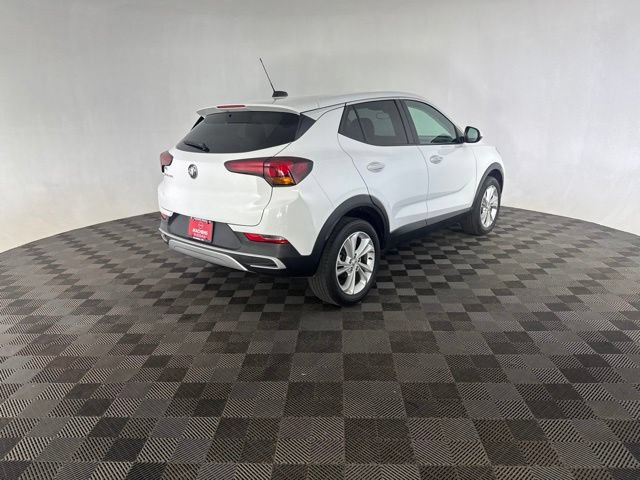Used 2022 Buick Encore GX Preferred w/ Cold Weather Comfort Package AWD/4WD image 5