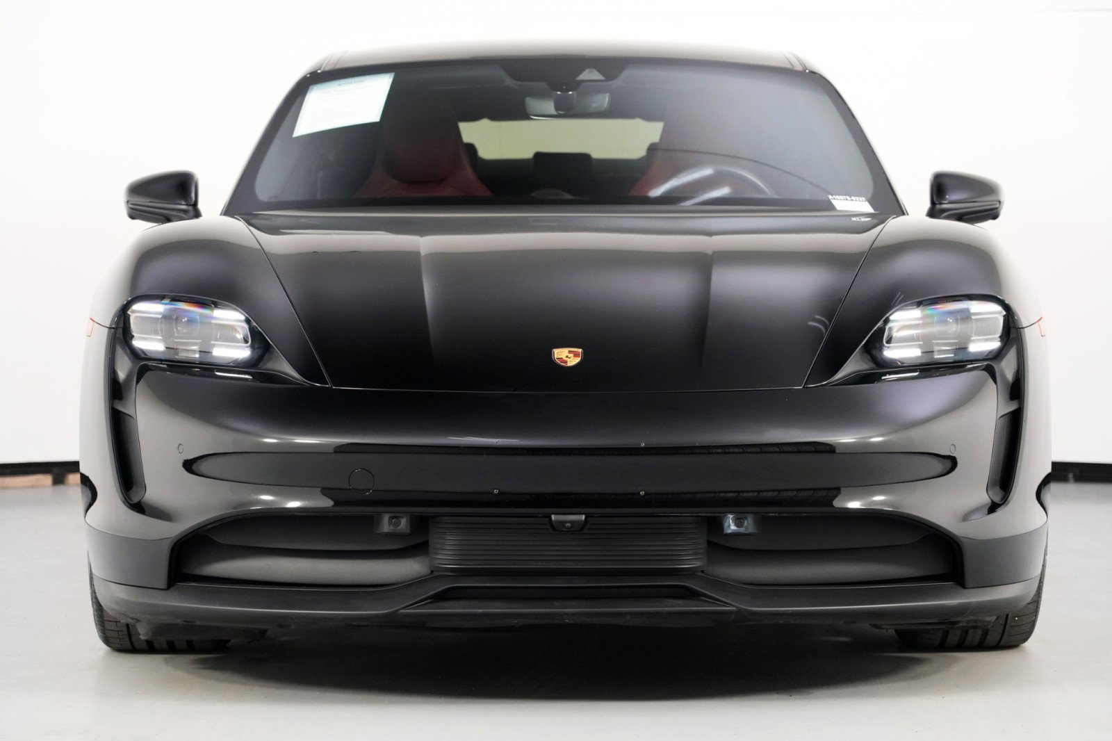 Used 2023 Porsche Taycan w/ Premium Package image 7