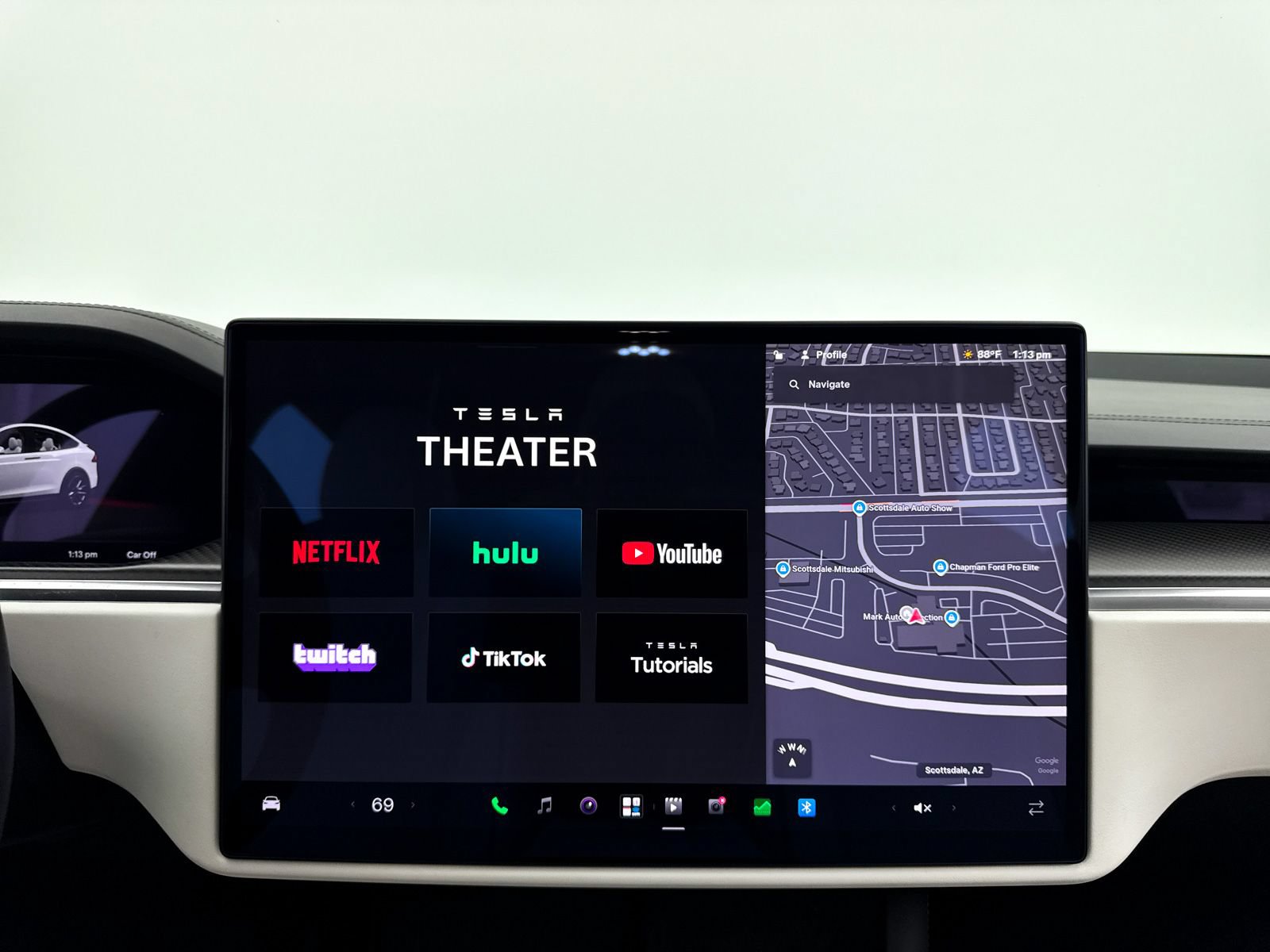 Used 2022 Tesla Model X Plaid AWD/4WD image 6