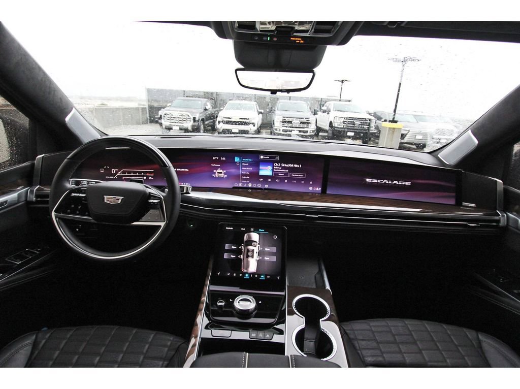Used 2026 Cadillac Escalade Platinum Sport w/ LPO, ONYX Package AWD/4WD image 9